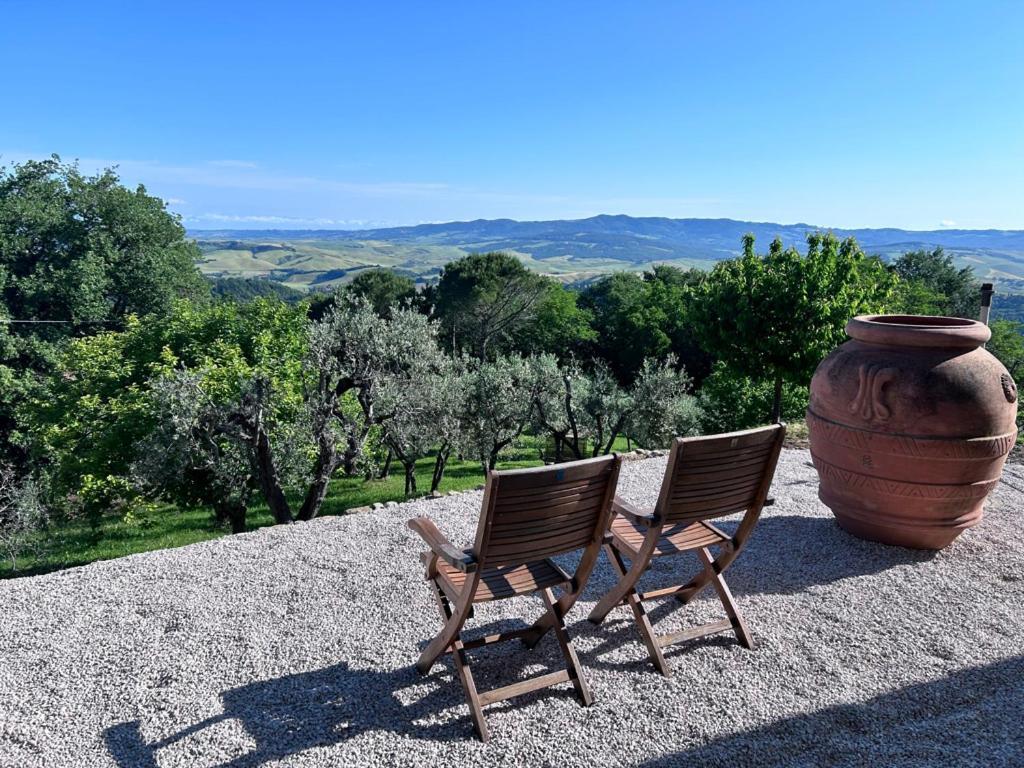 Casa Di Coraggio Villa Volterra Luaran gambar