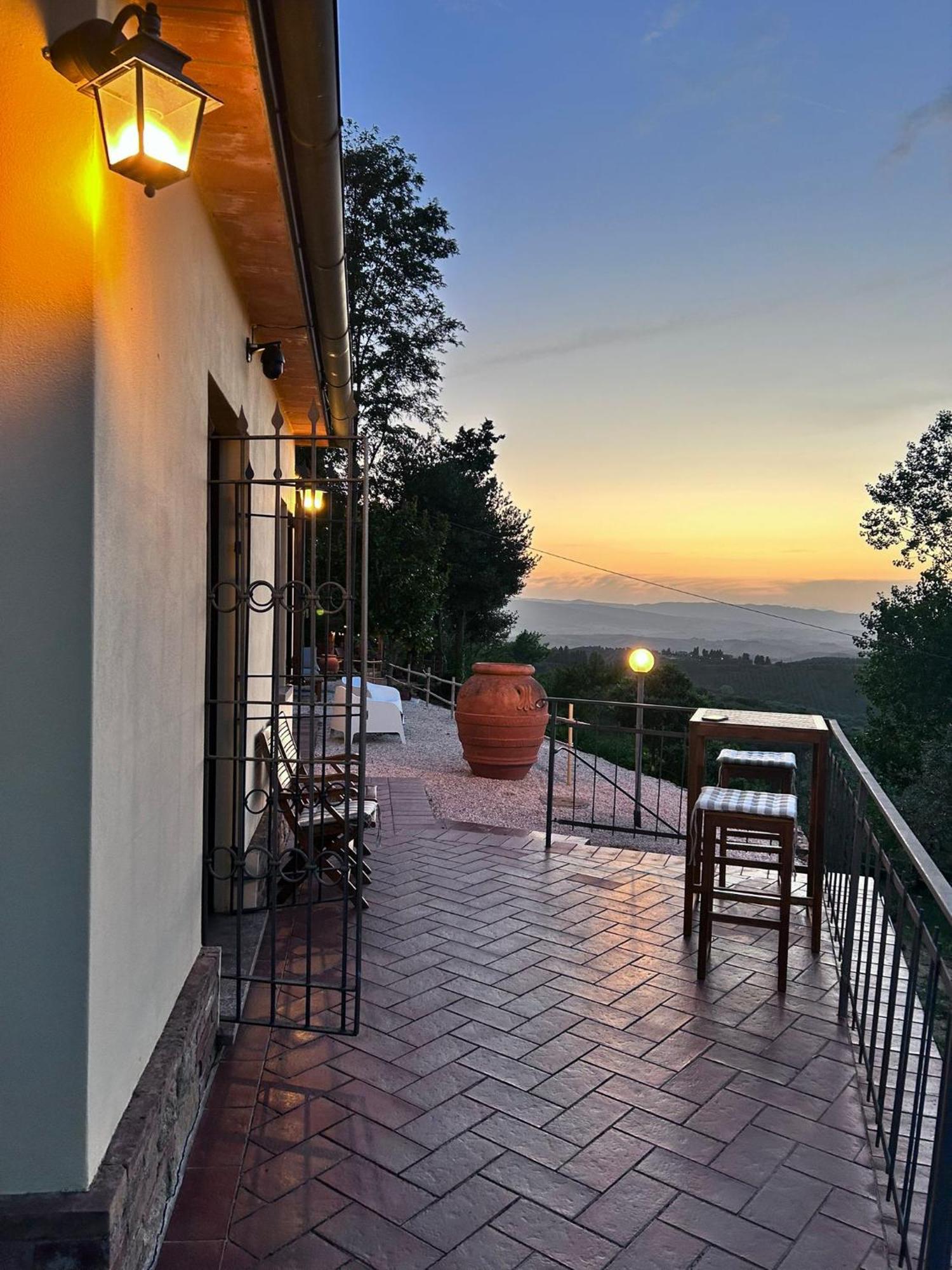 Casa Di Coraggio Villa Volterra Luaran gambar