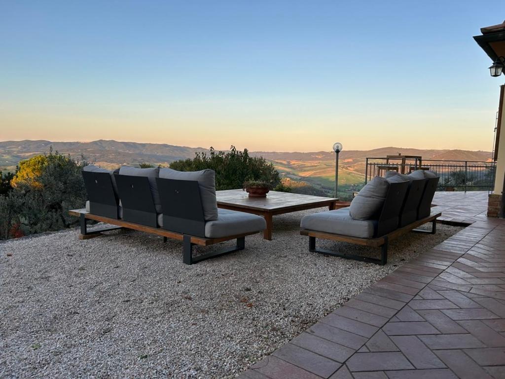 Casa Di Coraggio Villa Volterra Luaran gambar